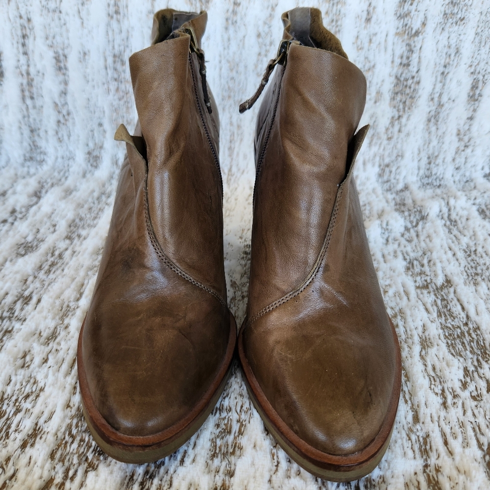 Kelsi Dagger Brooklyn "Watchman" Ankle Bootie Tan Leather | Women's Size 7.5 - Picture 3 of 13